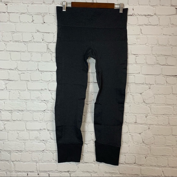 lululemon athletica Pants - Lululemon Ebb To Street Pant Heathered Black size 8